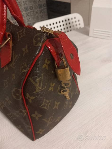 Bauletto louis vuitton in Abbigliamento e accessori 